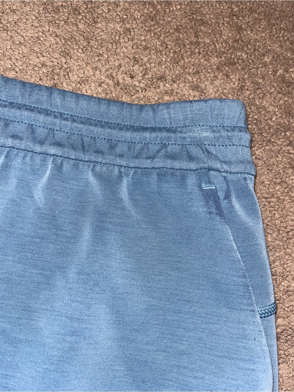 lululemon athletica Light Blue Sofstreme High-Rise Shorts Size 8 - Picture 3 of 7